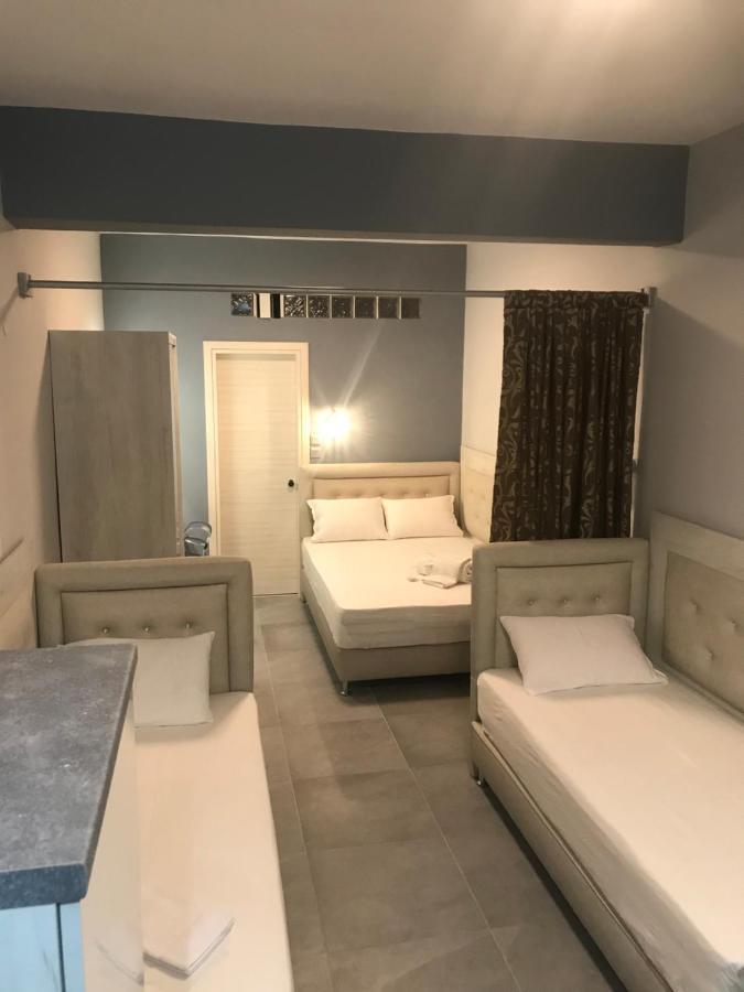 Avra Comfort Rooms - Family เนอาโปติไดอา ภายนอก รูปภาพ